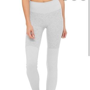 Brand New Alo Yoga high waisted goddess leggings